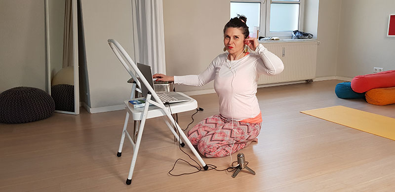 Yoga Online Streaming
